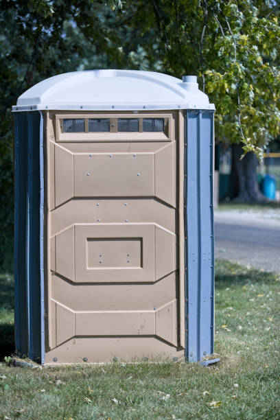 Affordable portable toilet rental in Godfrey, IL