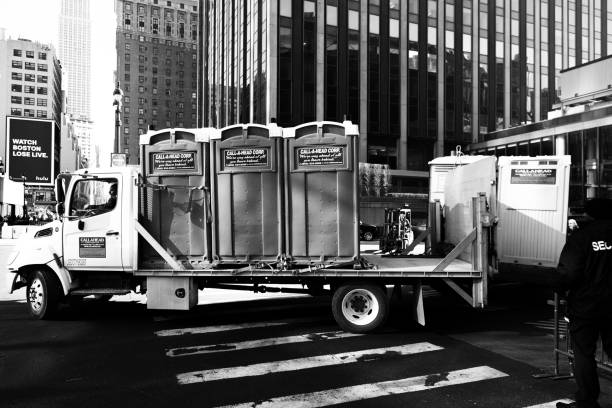 Best Luxury portable toilet rental  in Godfrey, IL
